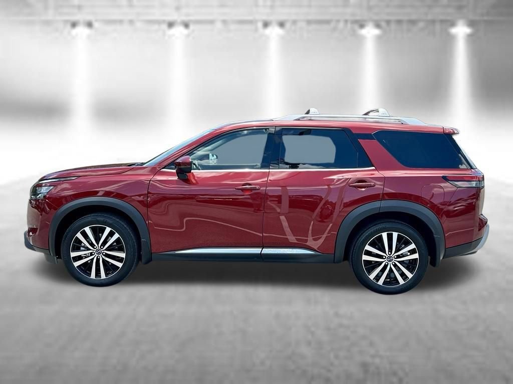Certified 2025 Nissan Pathfinder Platinum w/ Cargo Package FWD image 10