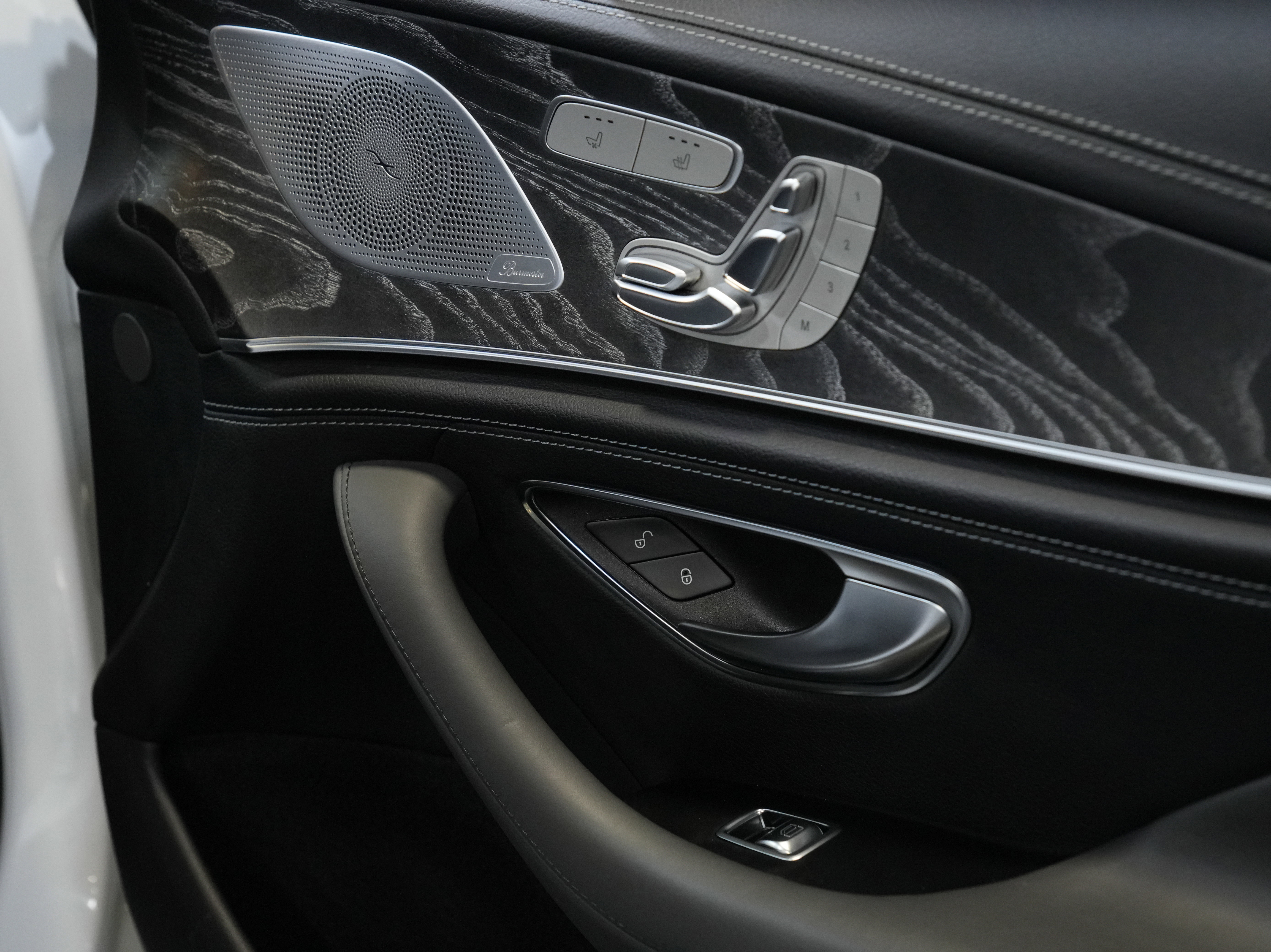 Used 2019 Mercedes-Benz AMG GT 63 w/ AMG Aerodynamics Package image 28