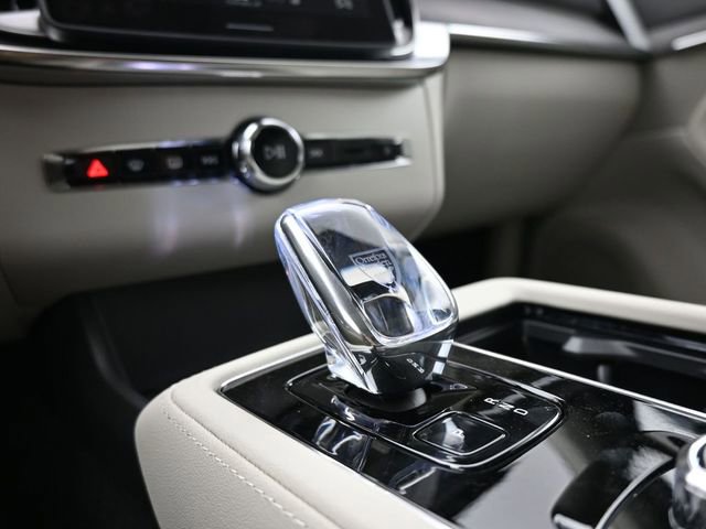 New 2026 Volvo XC90 T8 Ultra w/ Protection Package Premier image 12