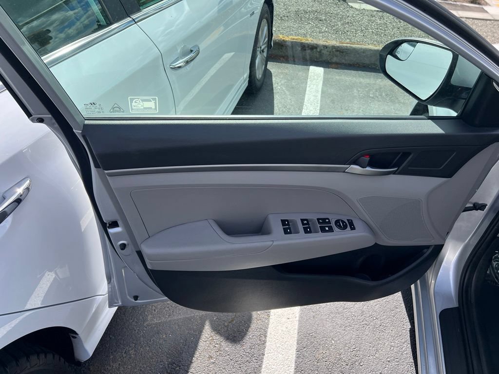 Used 2018 Hyundai Elantra SE FWD image 9