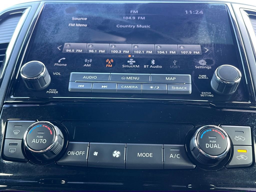 Used 2022 Nissan Titan PRO-4X w/ Pro-4x Convenience Package image 4