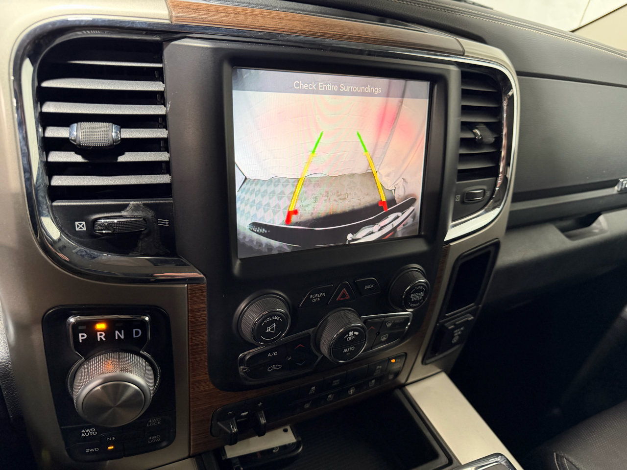 Used 2015 RAM 1500 Laramie w/ Convenience Group image 30