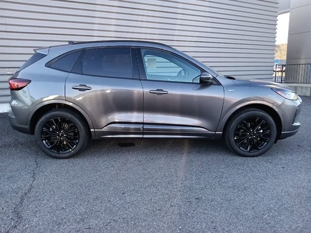 New 2026 Ford Escape ST-Line Elite w/ Equipment Group 501A AWD/4WD image 2