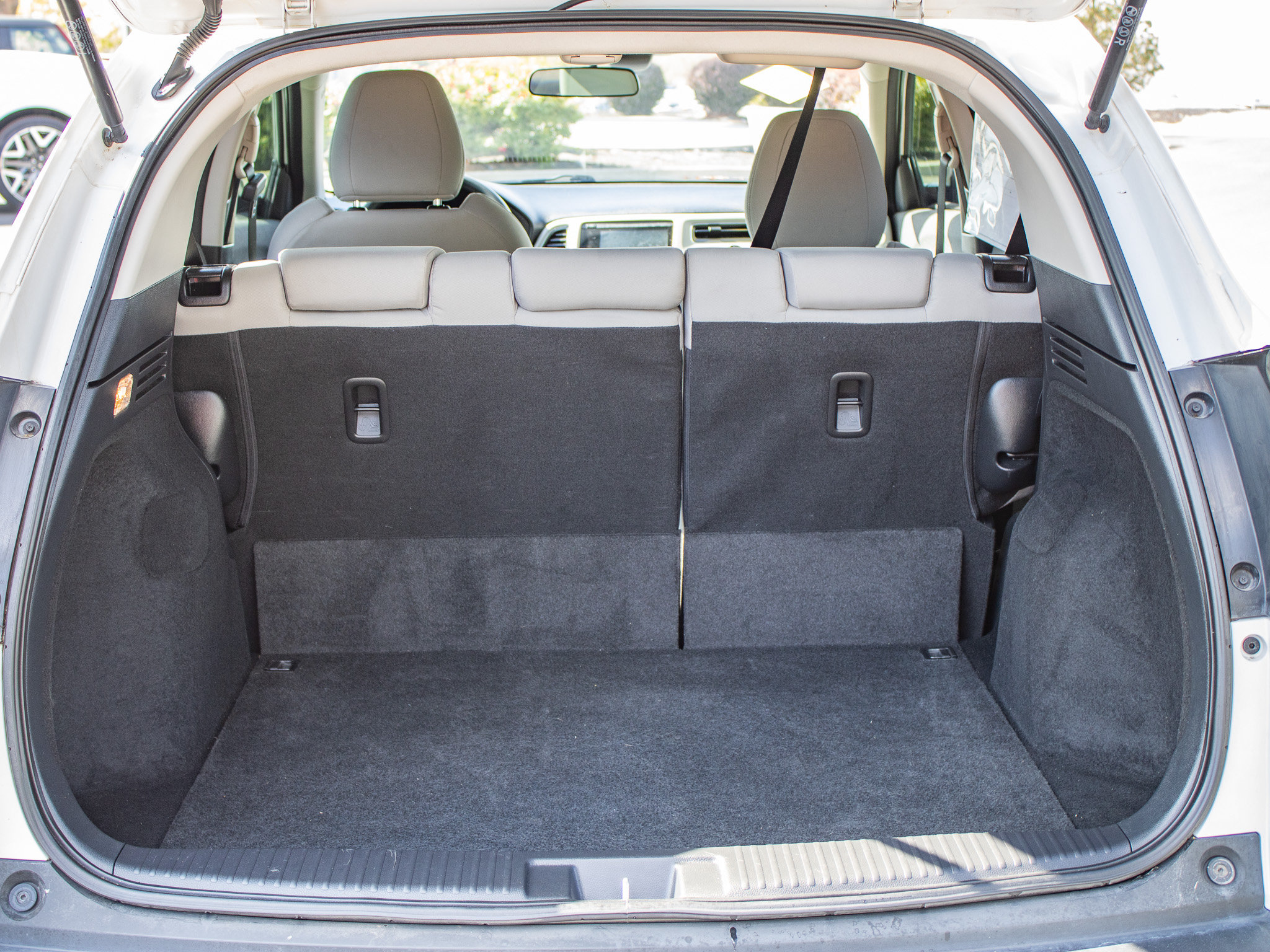 Used 2019 Honda HR-V EX image 11