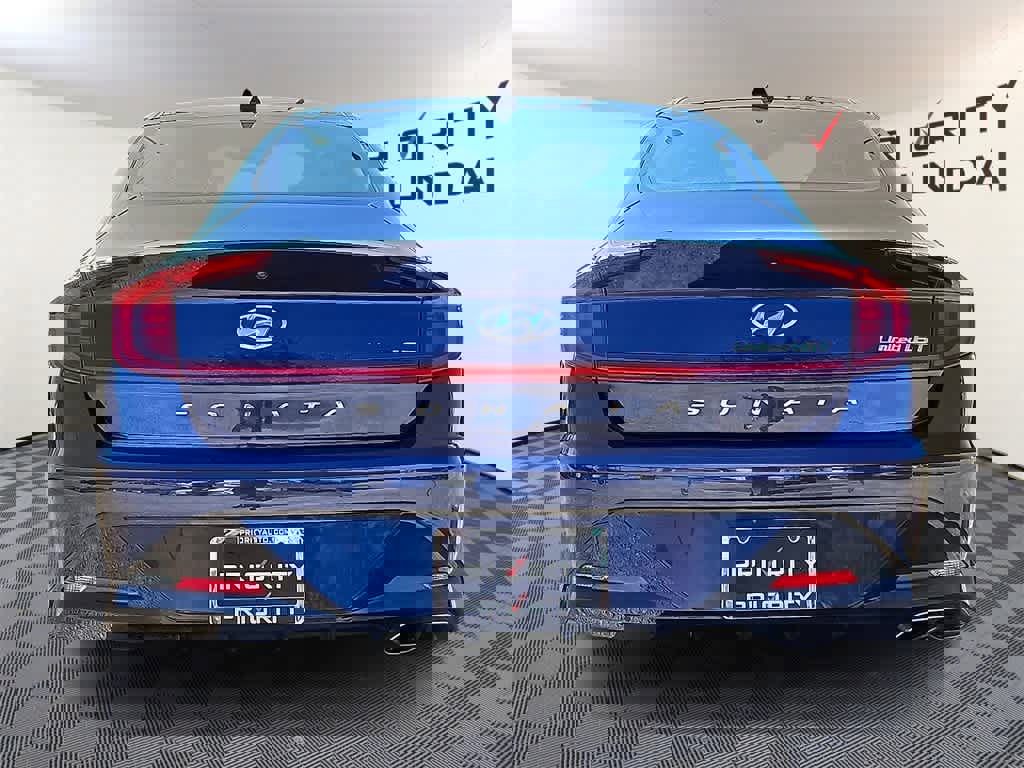 Used 2022 Hyundai Sonata Limited w/ Winter Weather Package image 5