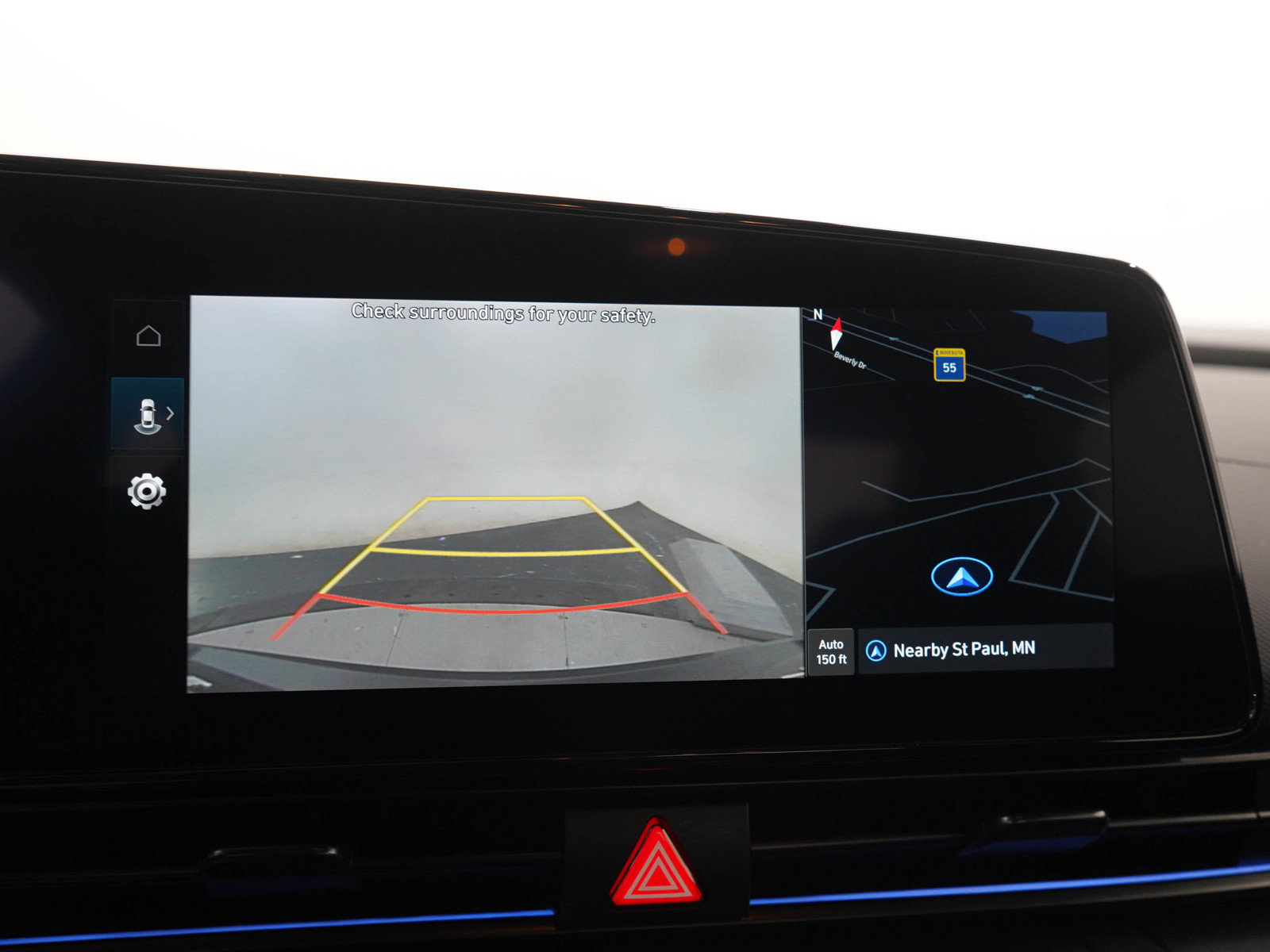 Used 2026 Hyundai Elantra SEL FWD image 25