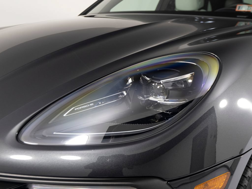 Certified 2026 Porsche Macan S AWD/4WD image 43
