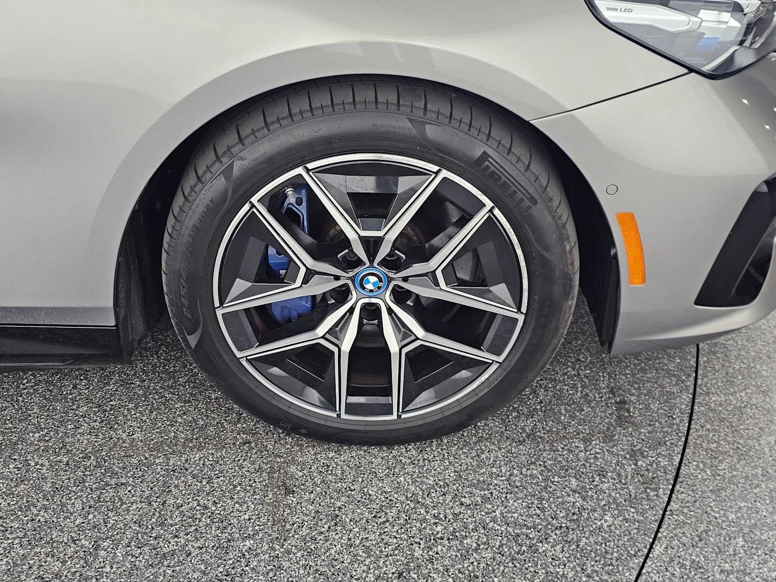 Used 2024 BMW i5 M60 w/ Premium Package AWD/4WD image 9