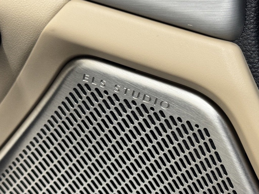 Used 2025 Acura TLX w/ Technology Package image 14