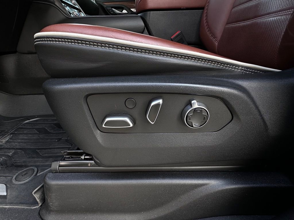 Used 2023 GMC Yukon Denali Ultimate AWD/4WD image 21