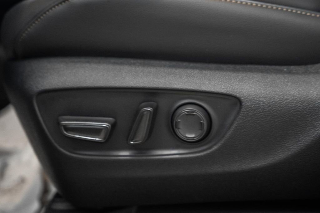 New 2026 Toyota Sienna XLE Woodland Edition image 38