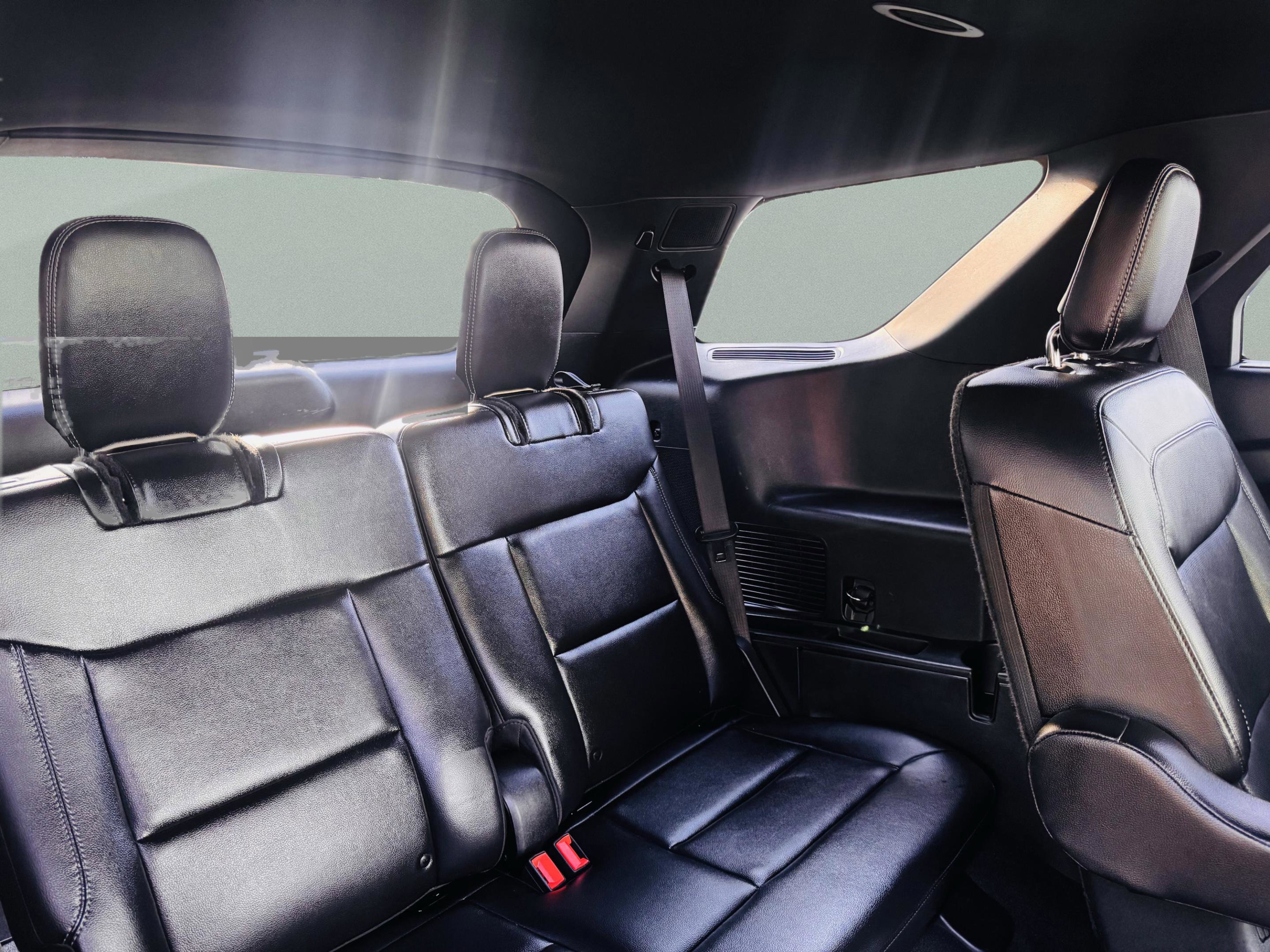 Used 2020 Ford Explorer Limited w/ Class III Trailer Tow Package image 35