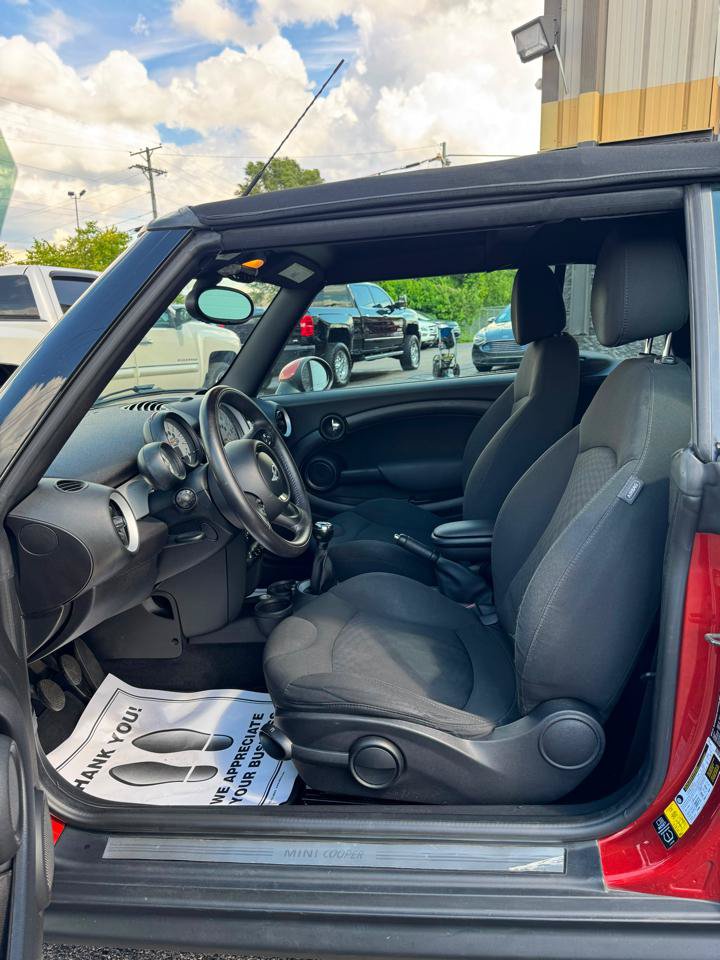 Used 2014 MINI Cooper Convertible FWD image 13