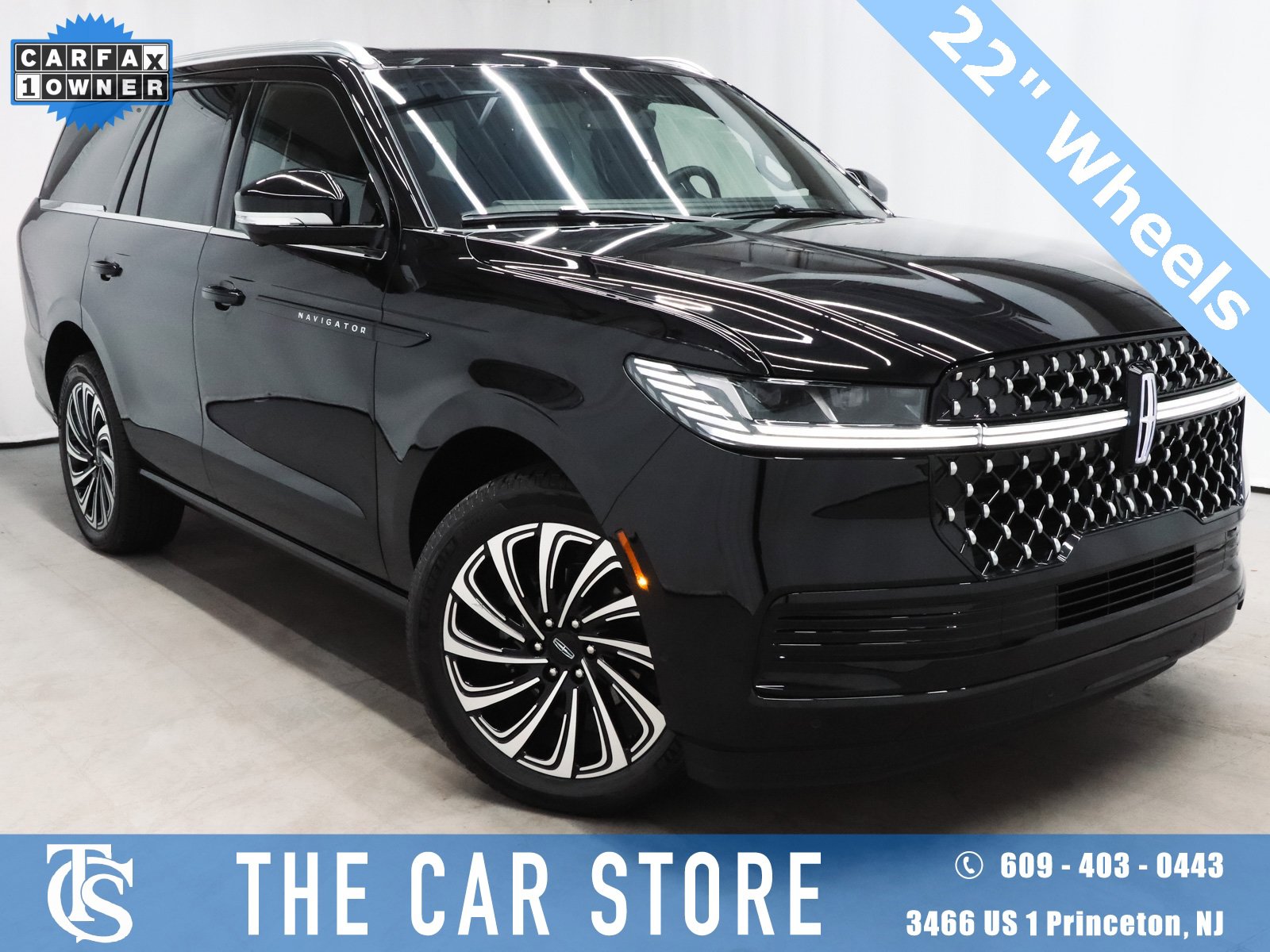 Used 2025 Lincoln Navigator Black Label image 1