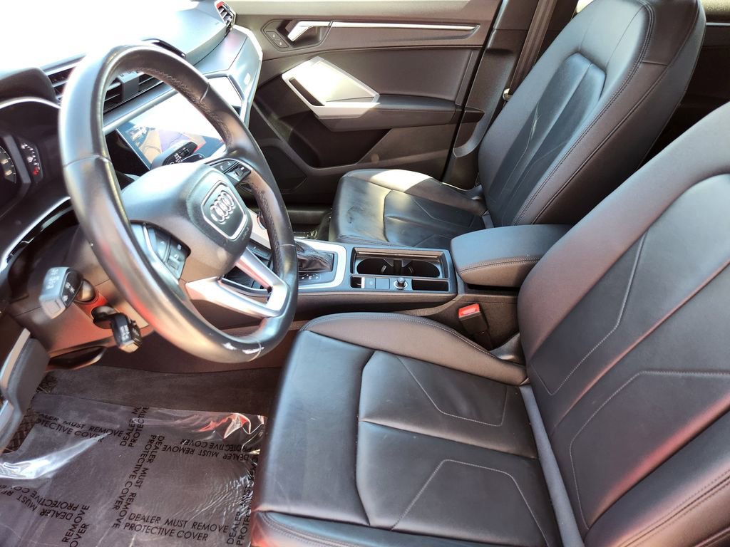 Used 2024 Audi Q3 2.0T Premium image 4