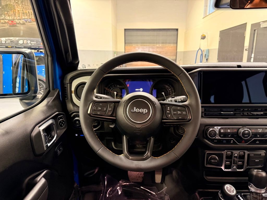 Used 2024 Jeep Wrangler Unlimited w/ Convenience Group image 23