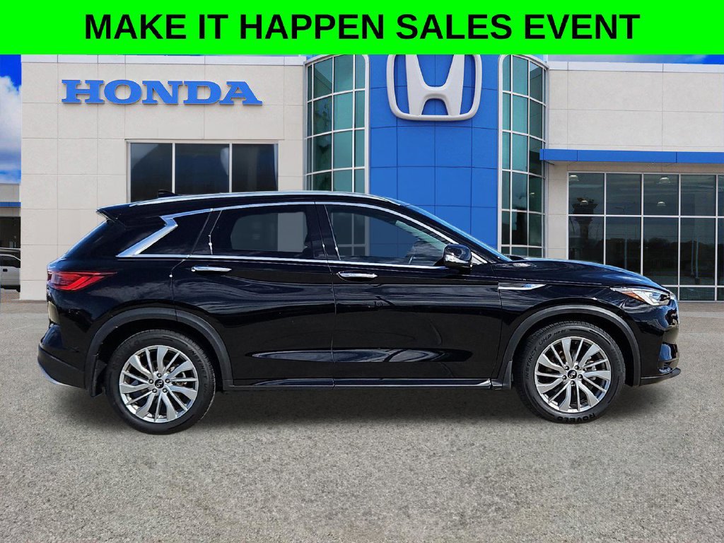 Used 2023 INFINITI QX50 Luxe FWD image 2