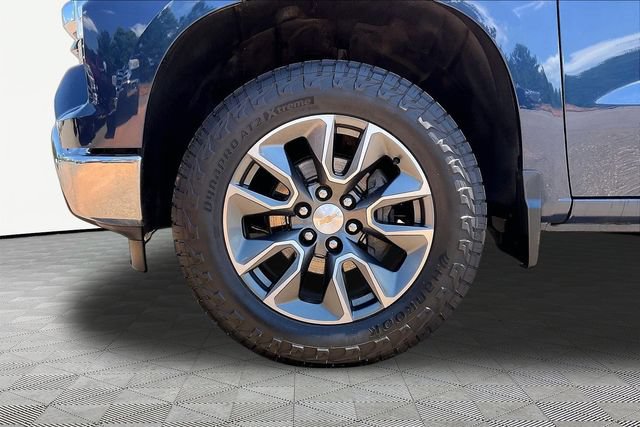 Used 2023 Chevrolet Silverado 1500 LT AWD/4WD image 21