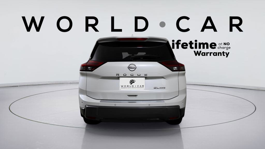 Used 2024 Nissan Rogue SL w/ SL Premium Package image 6