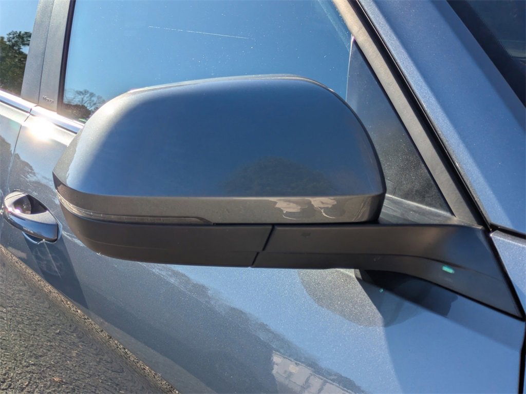 Used 2024 Volkswagen Atlas Cross Sport SE image 12