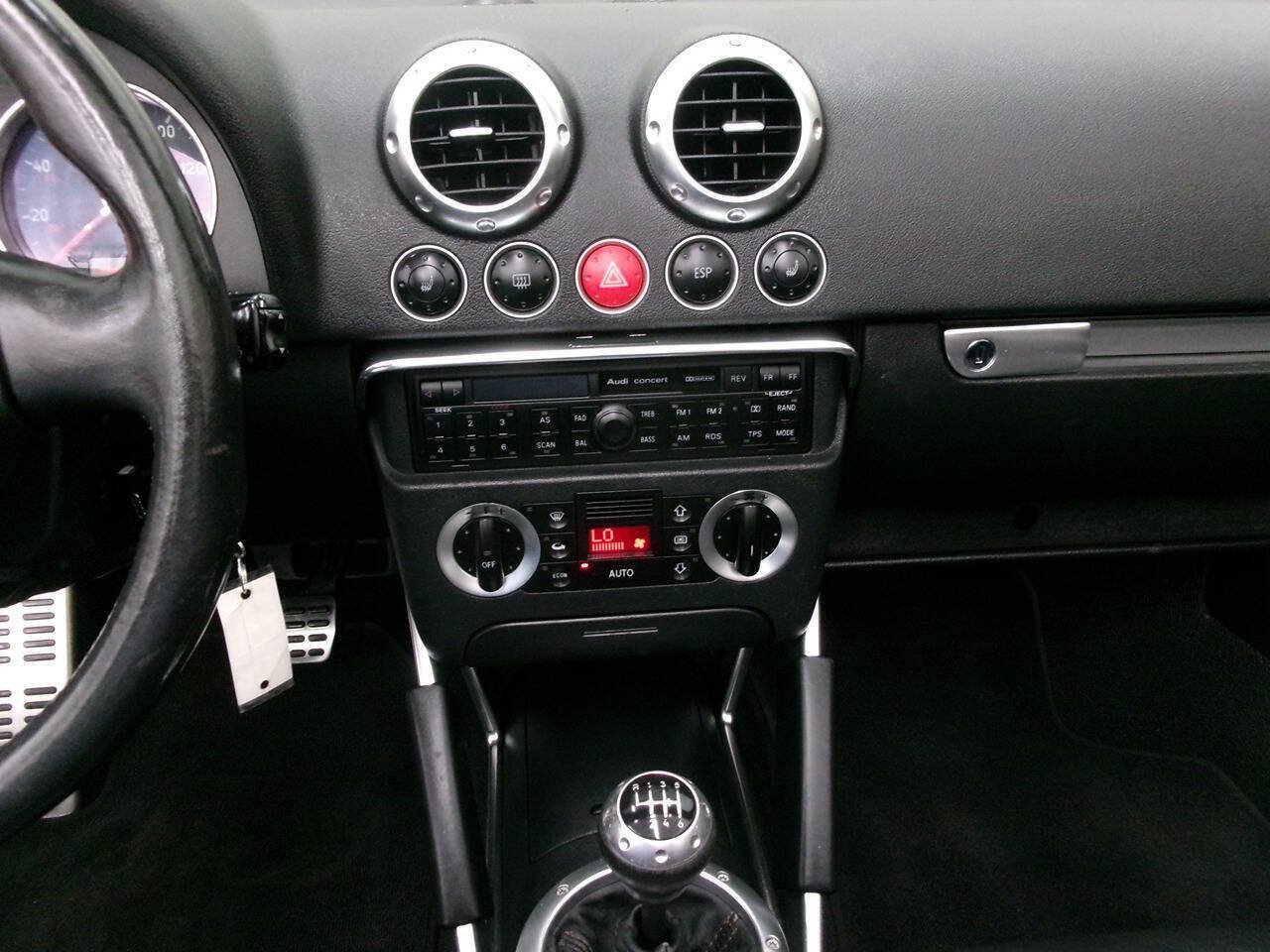 Used 2001 Audi TT 1.8T AWD/4WD image 28