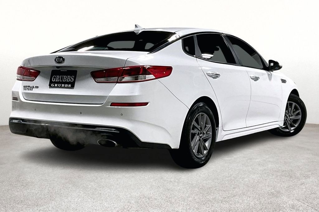 Used 2020 Kia Optima LX image 2