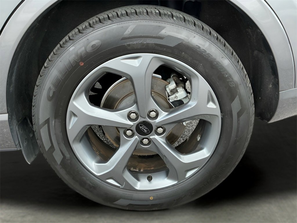 Used 2024 Ford Escape ST-Line w/ Cold Weather Package image 23