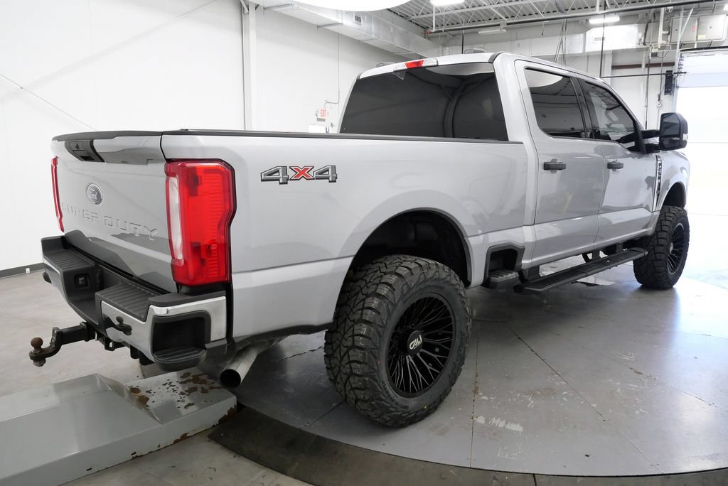 Used 2024 Ford F250 XLT AWD/4WD image 7