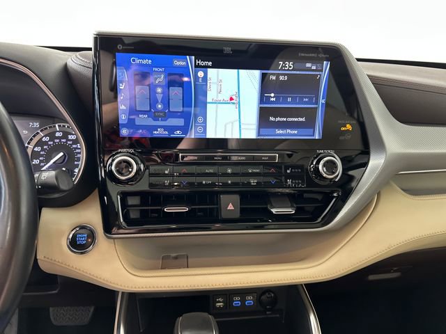 Used 2022 Toyota Highlander Platinum image 21
