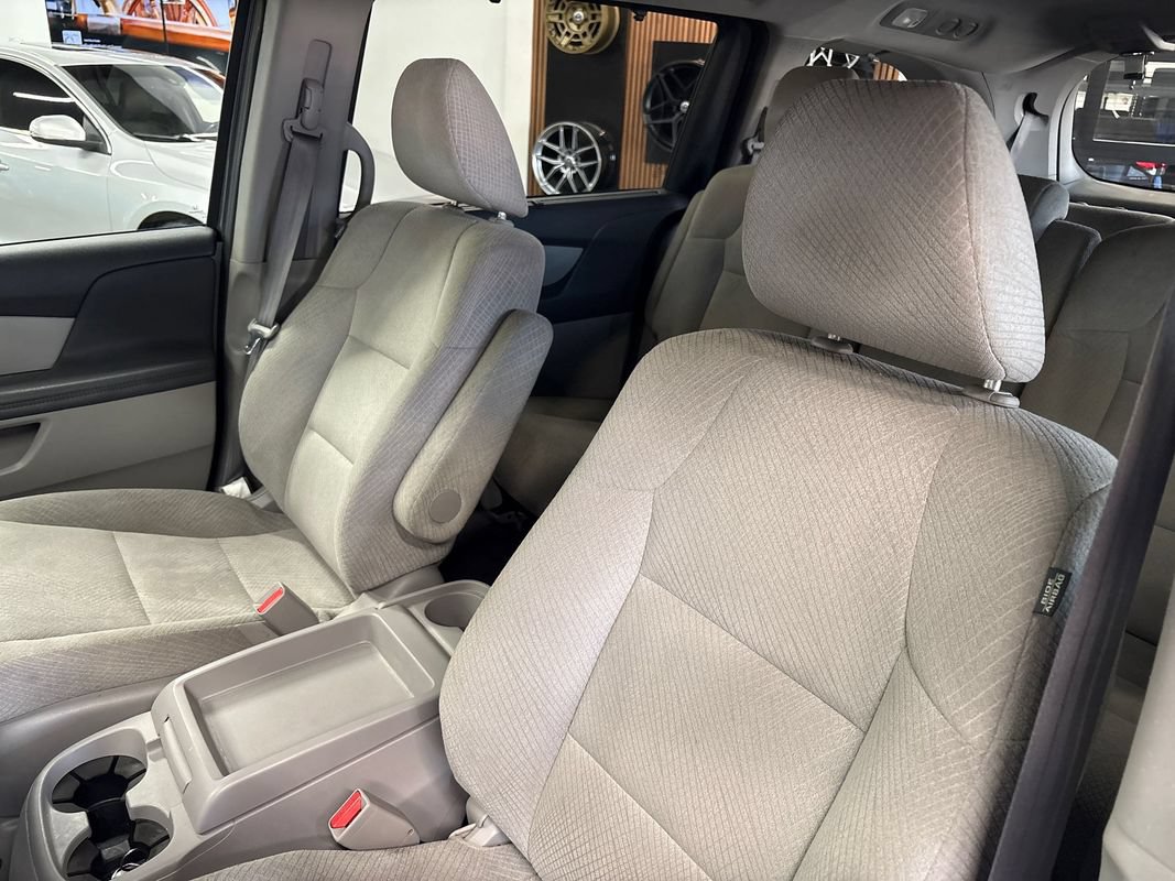 Used 2016 Honda Odyssey EX image 29