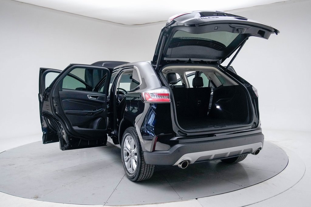 Used 2024 Ford Edge Titanium image 19