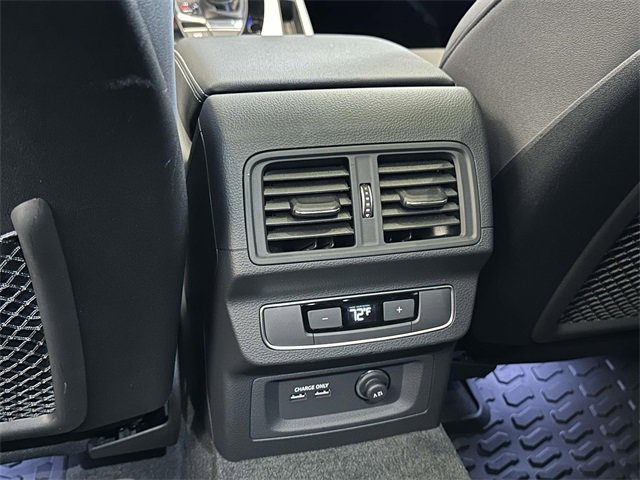 Used 2025 Audi Q5 2.0T Premium Plus image 16