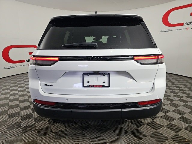 Certified 2024 Jeep Grand Cherokee Altitude image 6