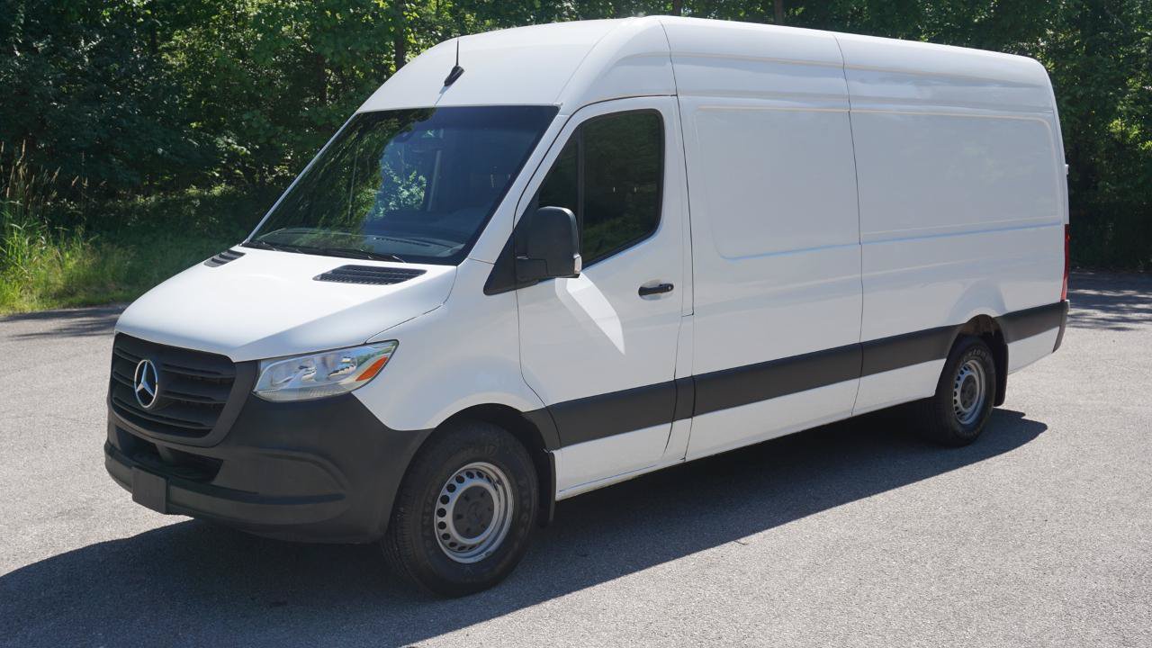 Used 2022 Mercedes-Benz Sprinter 2500 image 1