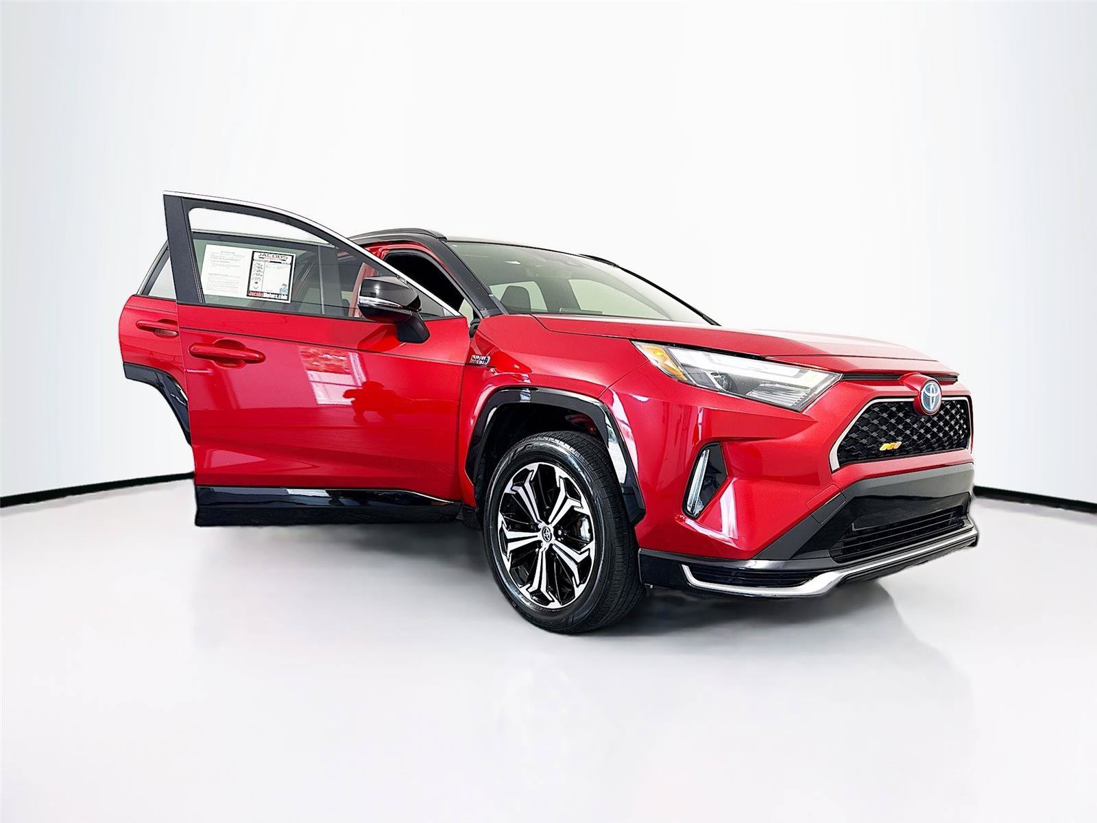 Used 2022 Toyota RAV4 XSE AWD/4WD image 39