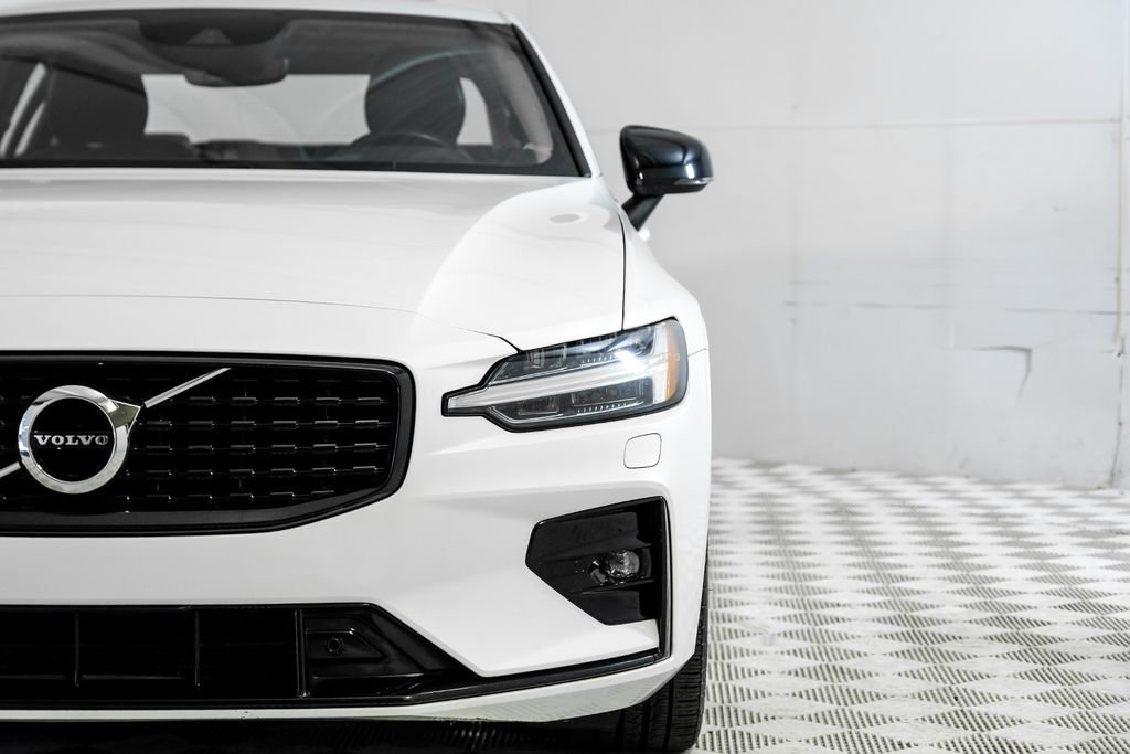 Used 2022 Volvo S60 B5 Inscription image 48