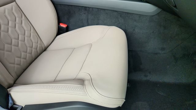 Used 2026 Volvo XC60 B5 Core AWD/4WD image 33