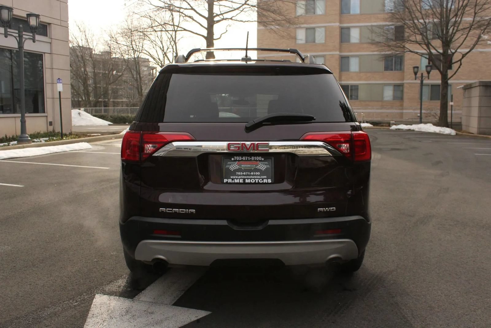 Used 2017 GMC Acadia SLE w/ Driver Alert Package I AWD/4WD image 8