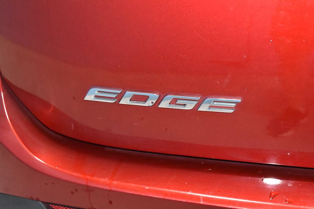 Used 2015 Ford Edge Titanium w/ Equipment Group 301A AWD/4WD image 30