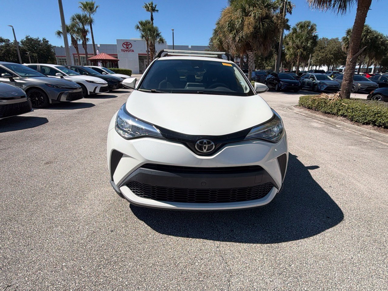 Used 2021 Toyota C-HR LE FWD image 5