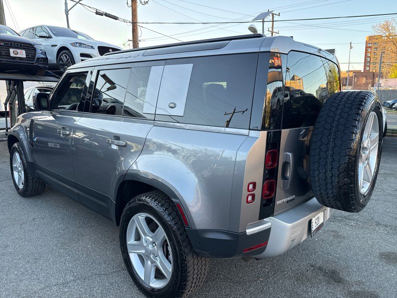 Used 2020 Land Rover Defender 110 HSE image 5