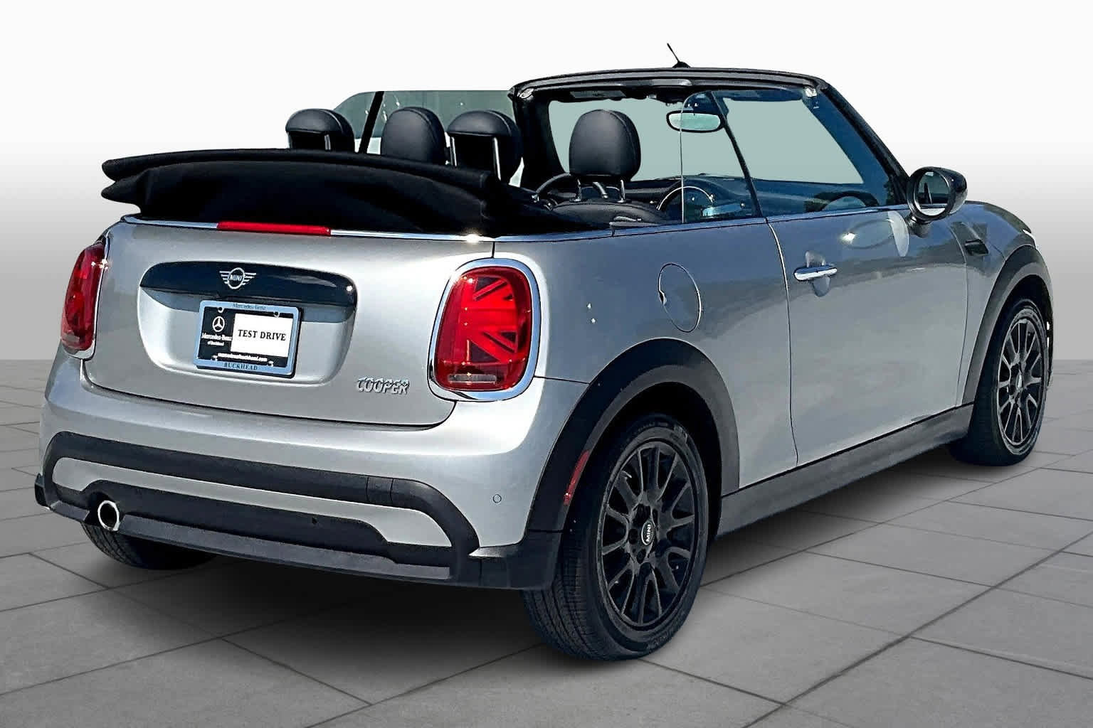 Used 2023 MINI Cooper Cooper image 21