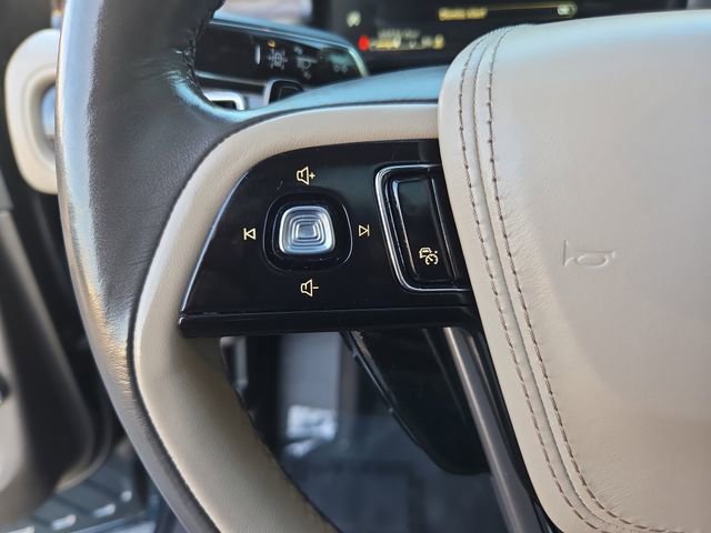 Used 2023 Lincoln Aviator Reserve w/ Equipment Group 201A image 24