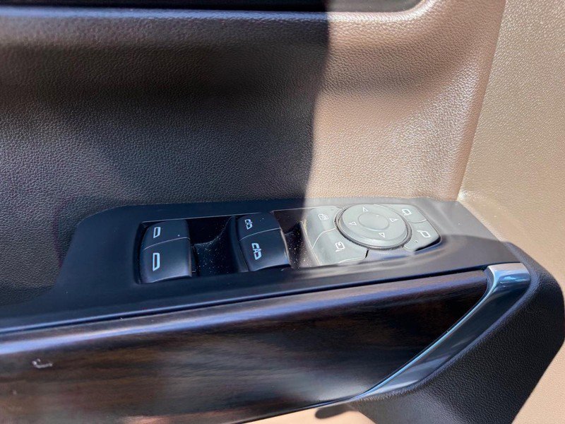 Used 2021 GMC Sierra 1500 SLT w/ SLT Premium Package image 16