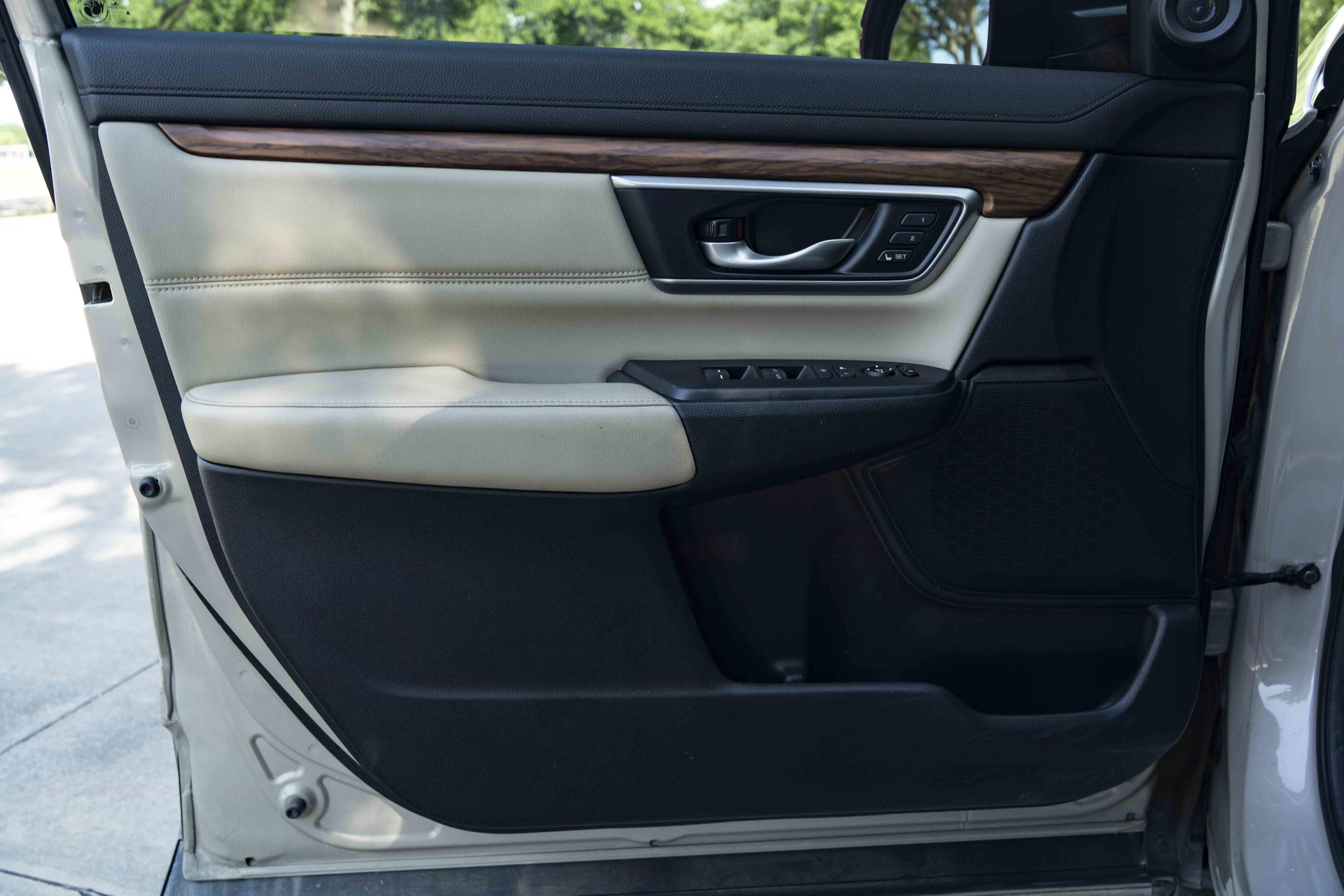 Used 2019 Honda CR-V Touring image 37