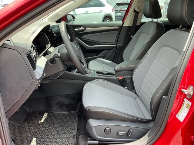 New 2026 Volkswagen Jetta SE FWD image 13