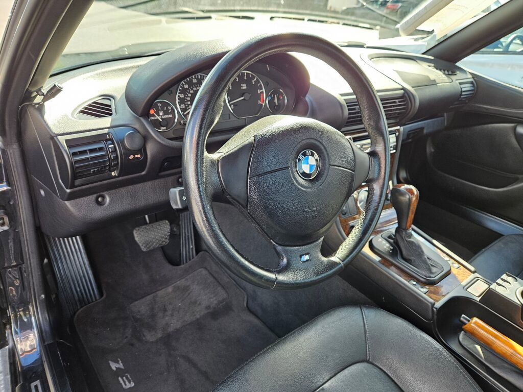 Used 2002 BMW Z3 2.5i image 13