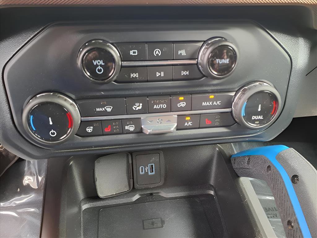 Used 2022 Ford Bronco Outer Banks image 18