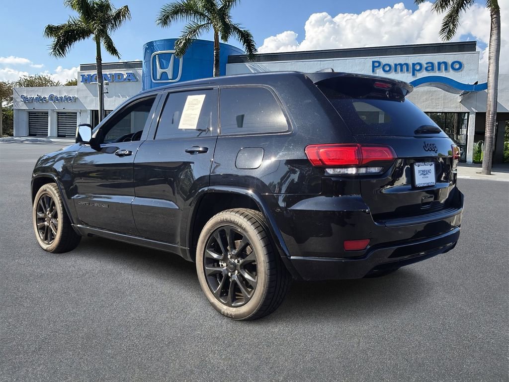 Used 2021 Jeep Grand Cherokee Laredo X image 5