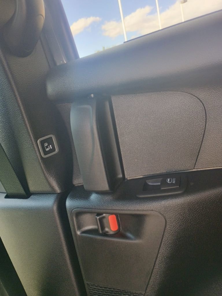 New 2025 Chrysler Pacifica Select image 42